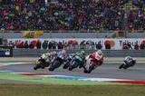 画像: レース中盤をリードした中上。ここでゼッケンが見えているライダーが、今年のトップグループですね
