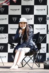 画像: で、朝に到着された風間深志さんと、三好礼子さんのトークショーに、なぜか、予定外にあたしも( ꒪⌓︎꒪) というか、場違いなぐらいのレジェンドの感に、いて良いのかと腰、引けてます( ꒪⌓︎꒪)