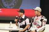 画像: 全日本選手権JSB1000クラスに参戦中の両選手。高橋選手は開幕から2連勝を飾り、第5戦が終わった時点のポイントランキング3位。自ら立ち上げたプラベーターチームで参戦中の山口選手はランキング13位となっている。