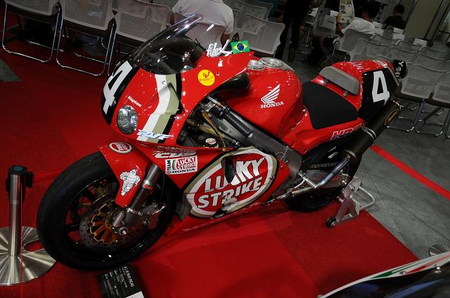 画像: 1999 RVF750