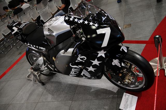 画像: 2005 CBR1000RRW