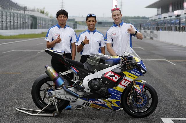 画像: 高橋裕紀、清成龍一に、ブリティッシュスーパーバイクのダン・リンフットを加えたモリワキ。
