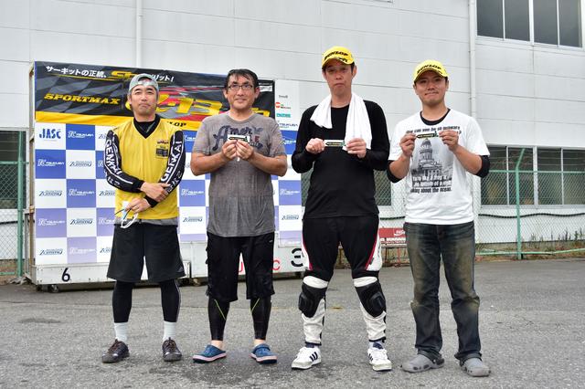 画像: 今大会での昇格者。寺田和志選手(NO→C2級)、石渡豊昭選手(NO→C2級)、山口康一選手(C2→C1級)、舟越 正選手(C2→C1級)。