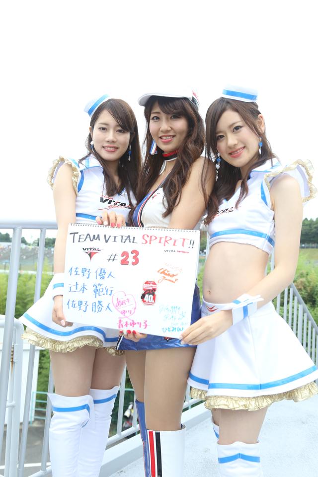 画像: 左から青木ゆり子 さん、ちのたん さん、ひとみん さん。