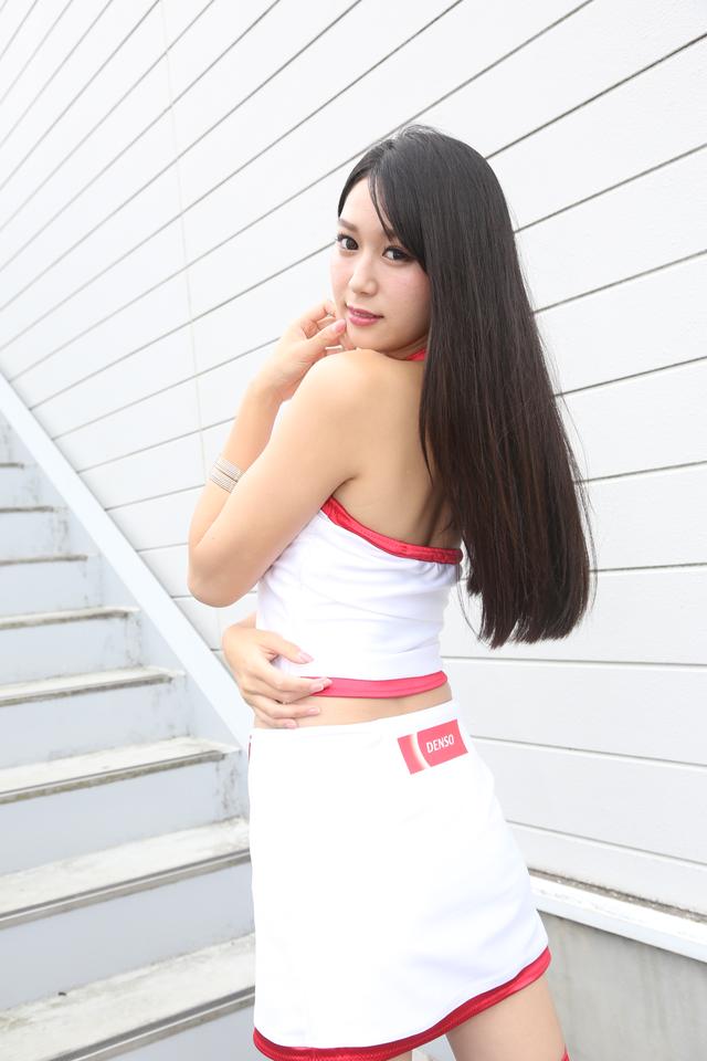 画像4: DENSO鈴鹿8耐レースクィーンは荒井つかさ さん!