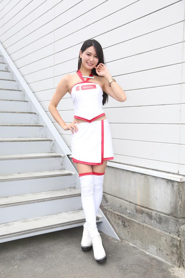 画像2: DENSO鈴鹿8耐レースクィーンは荒井つかさ さん!