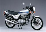 画像: HONDA CB750F(1979年) ●空冷4ストDOHC4バルブ並列4気筒●748cc●68PS/9000rpm●5.9kg-m/8000rpm●228kg(乾燥)●−●20L●3.25-19・4.00-18■53万8000円(当時)