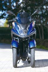 画像2: 高速道路も走れるトリシティは、装備も充実!