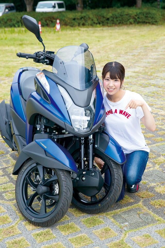 画像: ヤマハ独自のLMW機構は、フロントの二輪を車体と同調して傾かせることで、普通の二輪車と変わらない軽快でスポーティなハンドリングと自然な乗り心地、単なる三輪車を超えた抜群の安定感を両立させて“新しい楽しさ”を実現。