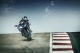 画像: 今回は先導車でZX-10RRが登場! レアな実車をご覧いただけます。