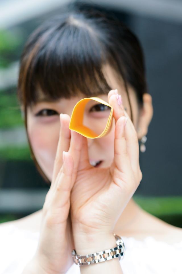 画像: 収縮前のチューブは直径40㎜。120℃以上の熱を掛けることで直径が最大50%まで収縮する。