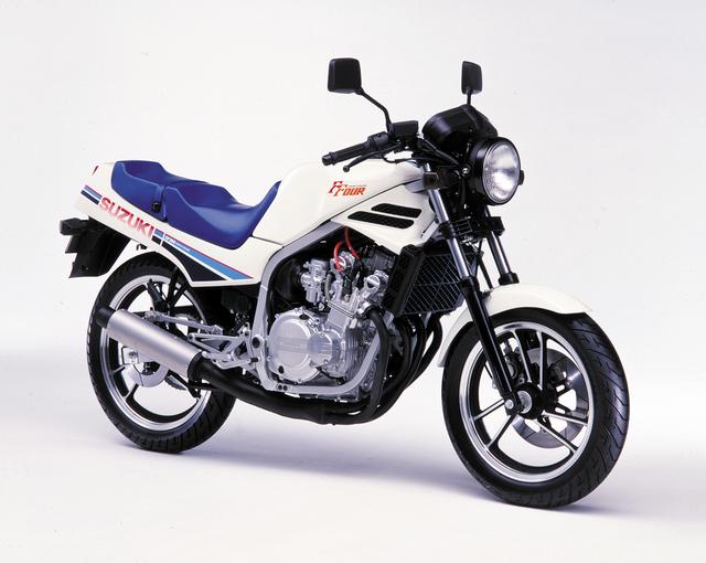 画像: 83年に発売されたGS250FWの水冷インラインフォーをL-BOXフレームに搭載。カウルを持たないシンプルなスタイルだが、フローティングディスクなどスポーティなメカニズムを持ち、コンパクトで扱いやすいこともあって、女性ライダーからも人気を集めていた。 ●水冷4ストDOHC2バルブ並列4気筒●249cc●41PS/12500rpm●2.4kg-m/10500rpm●139kg●100/90-16・110/80-18●45万9000円