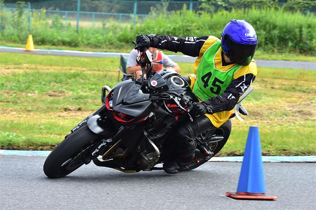 画像: C2級4位・藤浪選手&Z1000 1分52秒532