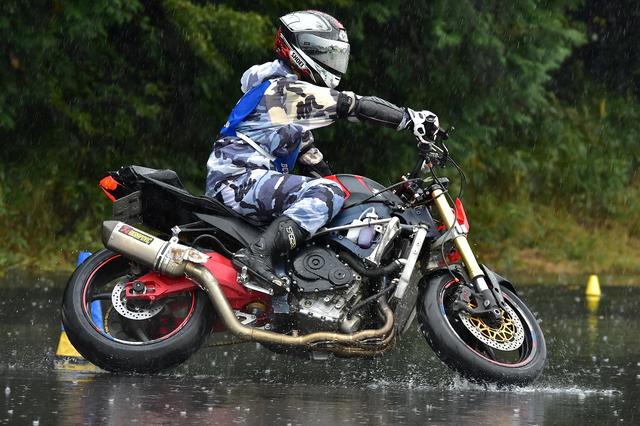 画像: B級9位 古藤雅啓選手&GSX-R750 1分51秒977