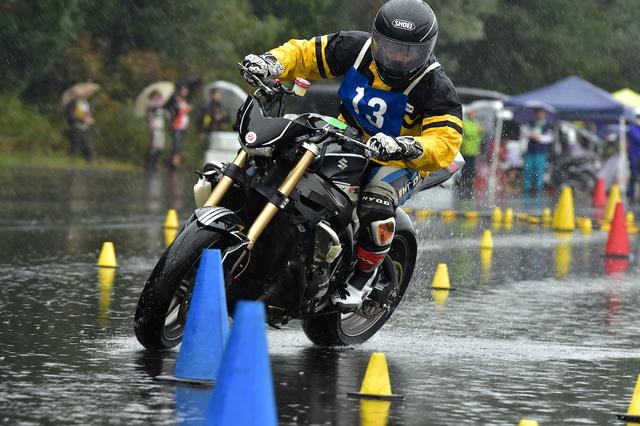 画像: B級10位 関吉美智選手&GSX-R1000 1分52秒628