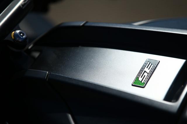 画像3: 最先端テクノロジーの電子制御サスペンション その名も「KECS(Kawasaki Electronic Control Suspension)」
