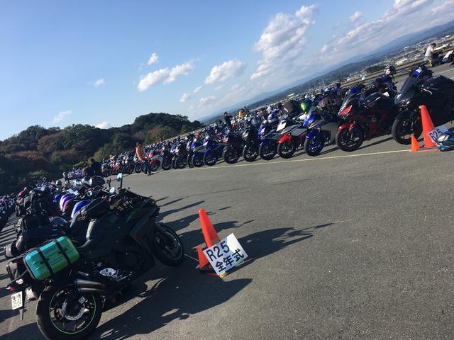 画像: YZF-R25 大型に負けないたくさんのカスタムをされたバイクがたくさんありました!!