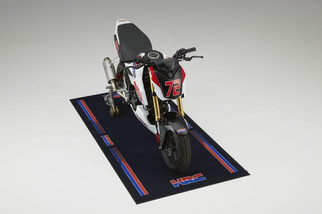 画像2: 「HRC RACING GEAR」の第1弾はレーシングメンテナンスマットでした!