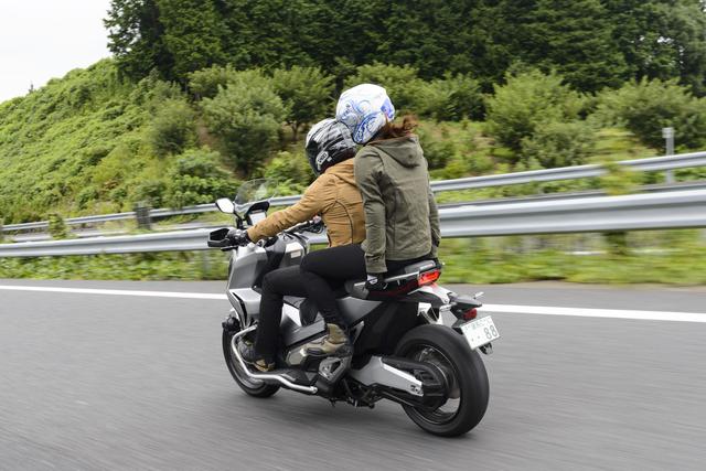 画像: タンデムもグリップが握りやすくて、座り心地も上々! 快適でした!