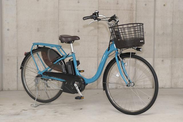 画像: 日々の使い勝手を重視し、大容量(21L)の軽量丸型バスケット、スタンドをかける時に手をかけやすいガード付きソフトサドルを採用した“スタンダード”。カラーは“Light”、“Fun”をテーマにした7色展開。
