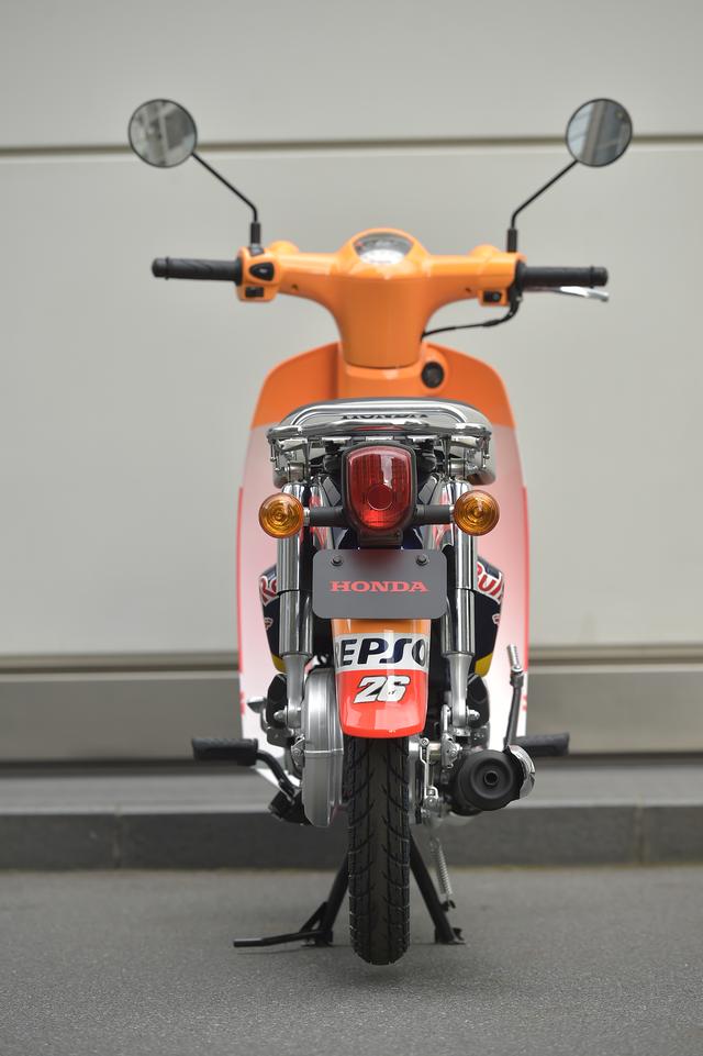 画像8: 2017シーズンに活躍したレーシングマシンも展示!