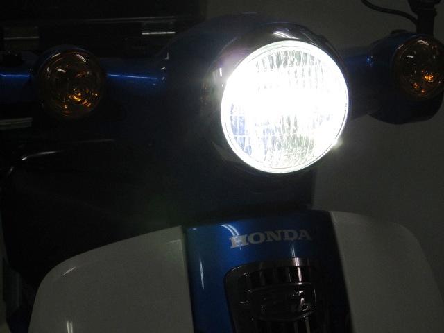 画像: LEDクラシカルヘッドライトkit 6000ケルビン いわゆるLEDの青白い色