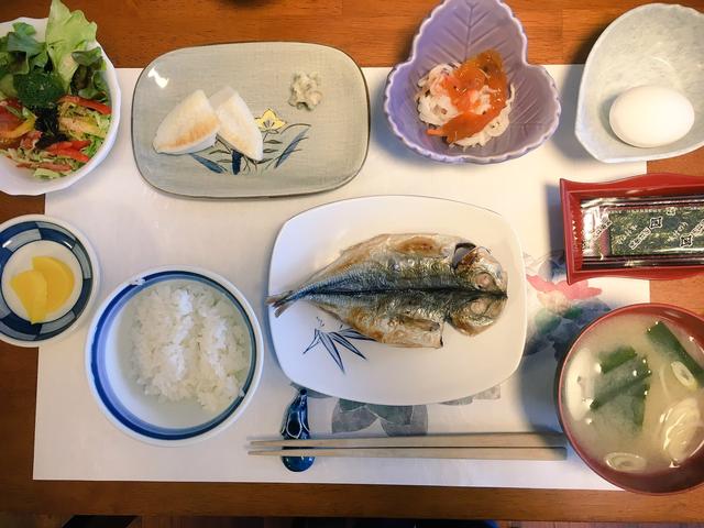 画像: 翌日の朝ごはんも、あじでした。 それは、さておき よる、飲みに出かけたよ