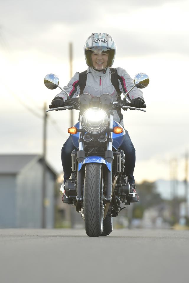 画像: 確かにCB400SFって、今のすべてのバイクの中でも「スタンダード」って感じがするかも。