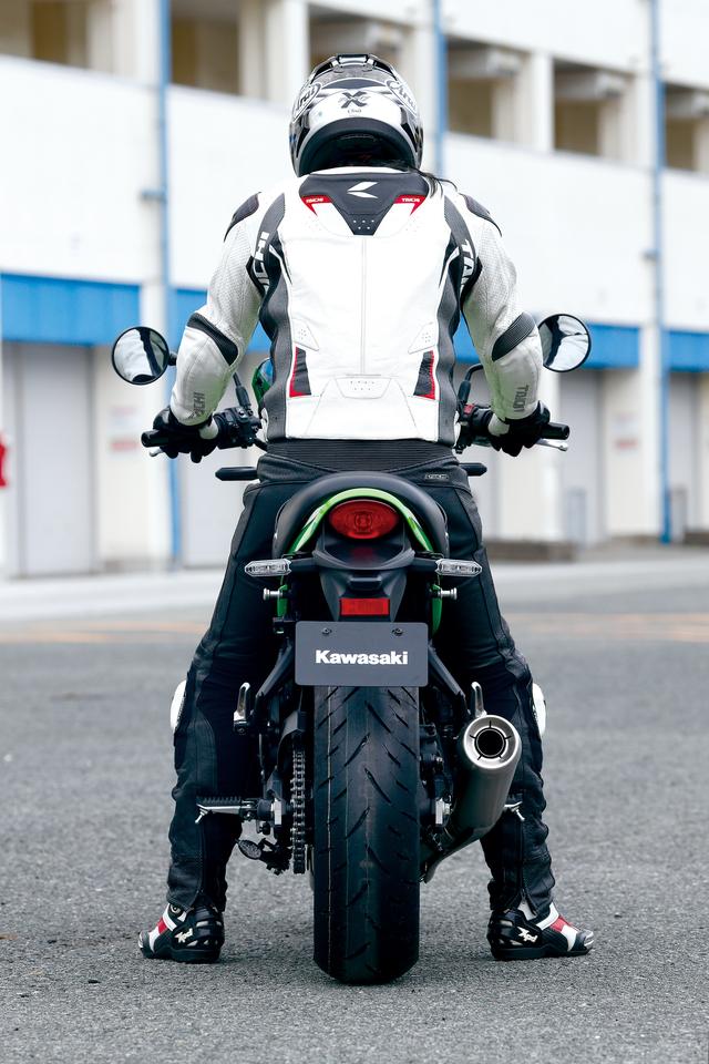 画像2: RIDING POSITION(身長:176㎝ 体重:68㎏)
