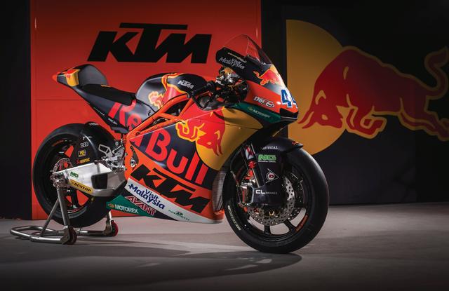画像: 2017年にMoto2クラスにデビューした、レッドブルAJO KTMのマシン ゼッケン44は今年もっともチャンピンに近いと言われているミゲル・オリベイラ