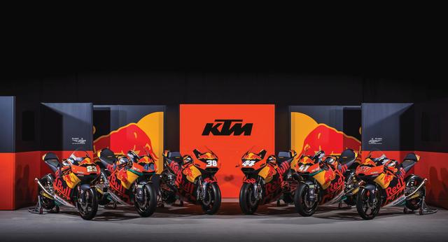 画像: 世界中では、ホンダと2メーカーだけ、Moto3、Moto2、MotoGPと全クラスに参戦するKTM