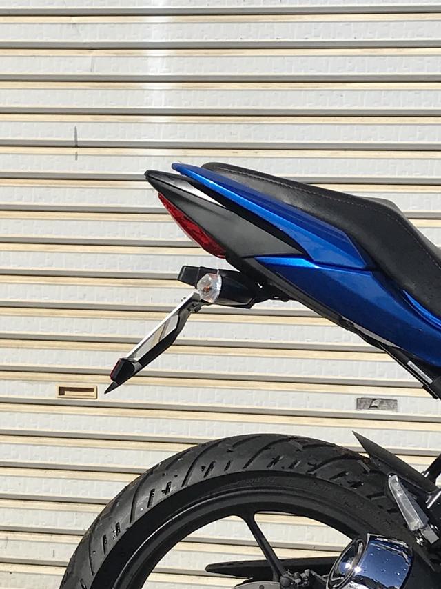 画像2: ファイバーワークスから SUZUKIジクサー用 ショートナンバーステーキット登場