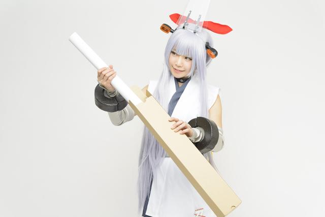 画像: また、ポスター購入の方には、サービスでダンボールの持ち運び用ケースもお付けします。これで、折れ曲げを予防できるハズ。まとめ購入の方もケースは1つですのでご了承ください!