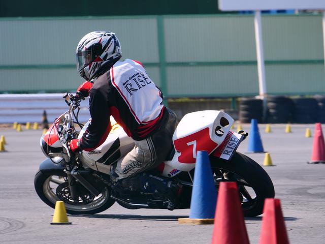 画像: 総合6位 小川直人選手&NSR250R