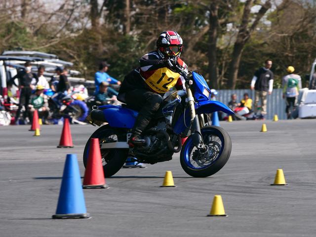 画像: NO級28位 木下健三選手&DR-Z400SM 1分48秒507