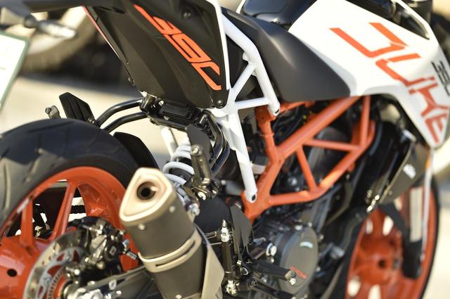 画像4: バイク好き女性オーナーが営む隠れ家カフェ「Hot Choco Cafe」