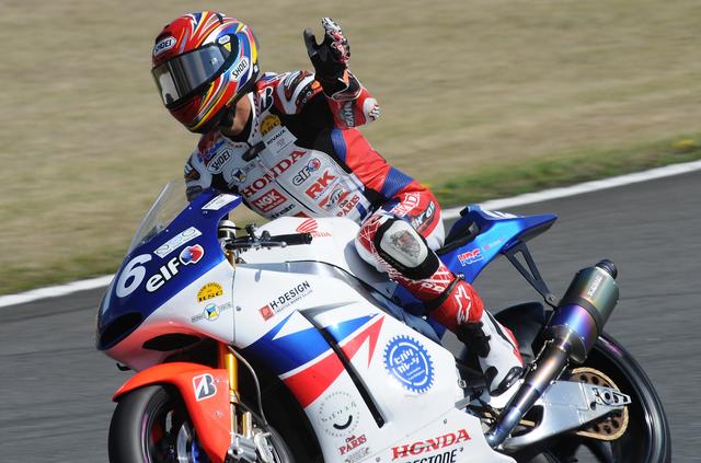 画像: 作本は昨年の最終戦に続く優勝! 今年のチャンピオン候補です!