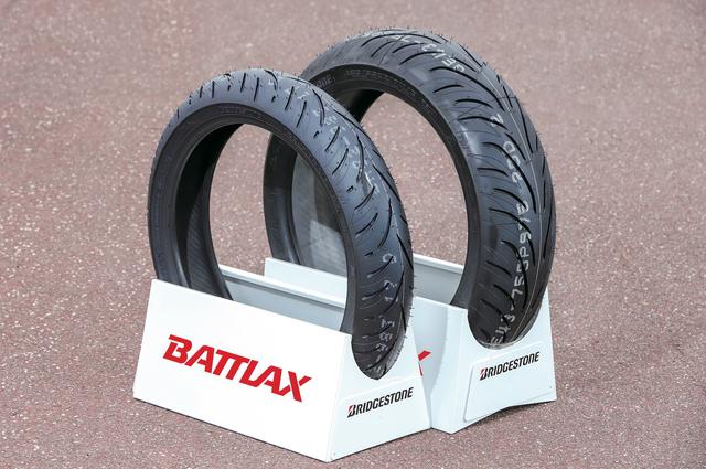画像: 価格:フロント2万1492円(120/70ZR17)、リア3万1644円(180/55ZR17) ※価格はサイズによって異なります