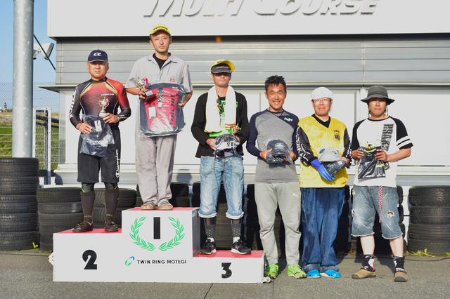 画像: B級表彰台 1位・関根選手、2位・和田選手、3位・井上選手、4位・榎選手、5位・江間選手、6位・加藤選手
