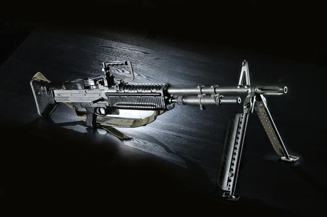 画像: 登場銃火器・実写アルバム