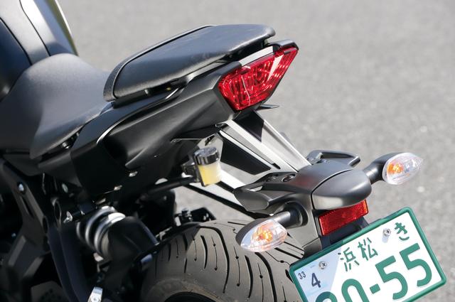 画像: レイヤード構造を採用したテールカウル、その後端に埋め込まれているコンパクトなテールランプも新たにデザインされたもの。