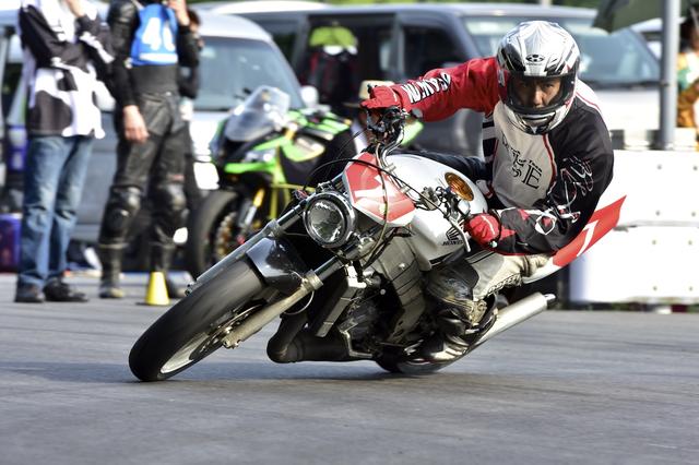 画像: 総合2位 小川直人選手&NSR250R