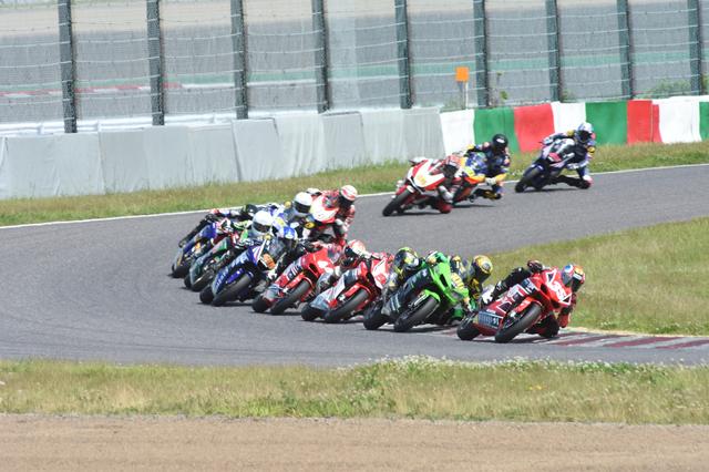 画像: 混戦のAP250だけに、これトップ争いに見えますが、ずーいぶん先にダニカがいるんです