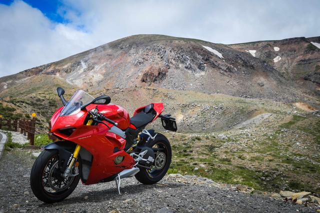 画像1: DUCATI
加速する真価と進化!
PANIGALE V4S(前編)