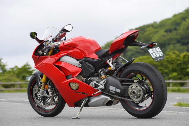 画像6: DUCATI
加速する真価と進化!
PANIGALE V4S(前編)
