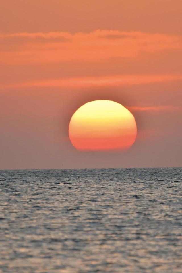 画像: こんなに夕日をじっくり見たのっていつぶりだろう… 太陽もきっと、ゴールを祝福してくれていたんだと思います。これ以上ないんじゃない?って思うほどキレイでした。