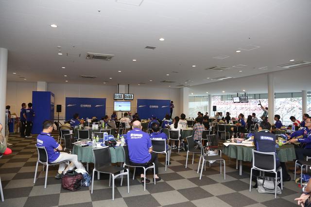 画像: 昨年のヤマハホスピタリティルーム レース観戦しながら、いろんなイベントやゲスト訪問もありました