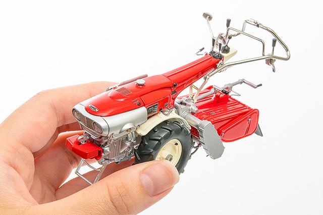 画像: サイズ的にはこんな感じ。F90の全長は約100mmとなっています。