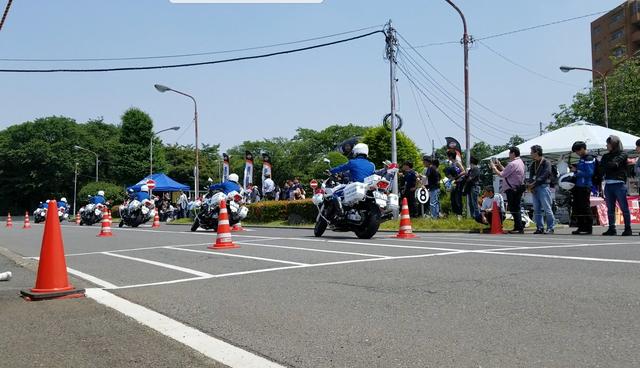 画像2: 第二交通機動隊によるデモストレーション(*゚▽゚ノノ゙