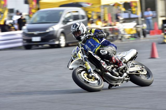 画像: B級14位 川村選手&SM450R 1分42秒365